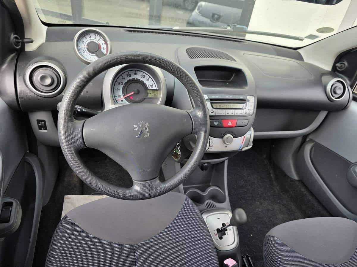 Peugeot 107 2007 — photo 5