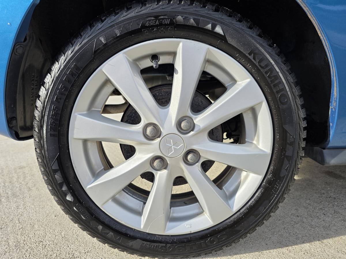 Mitsubishi Space Star 2014 — photo 6 sur 9