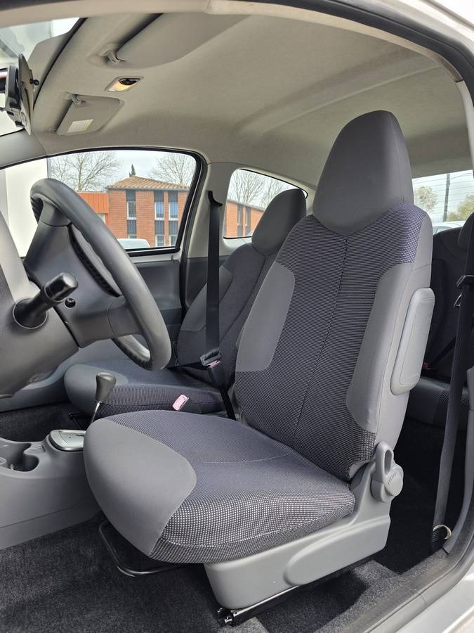 Peugeot 107 2007 — photo 6 sur 6